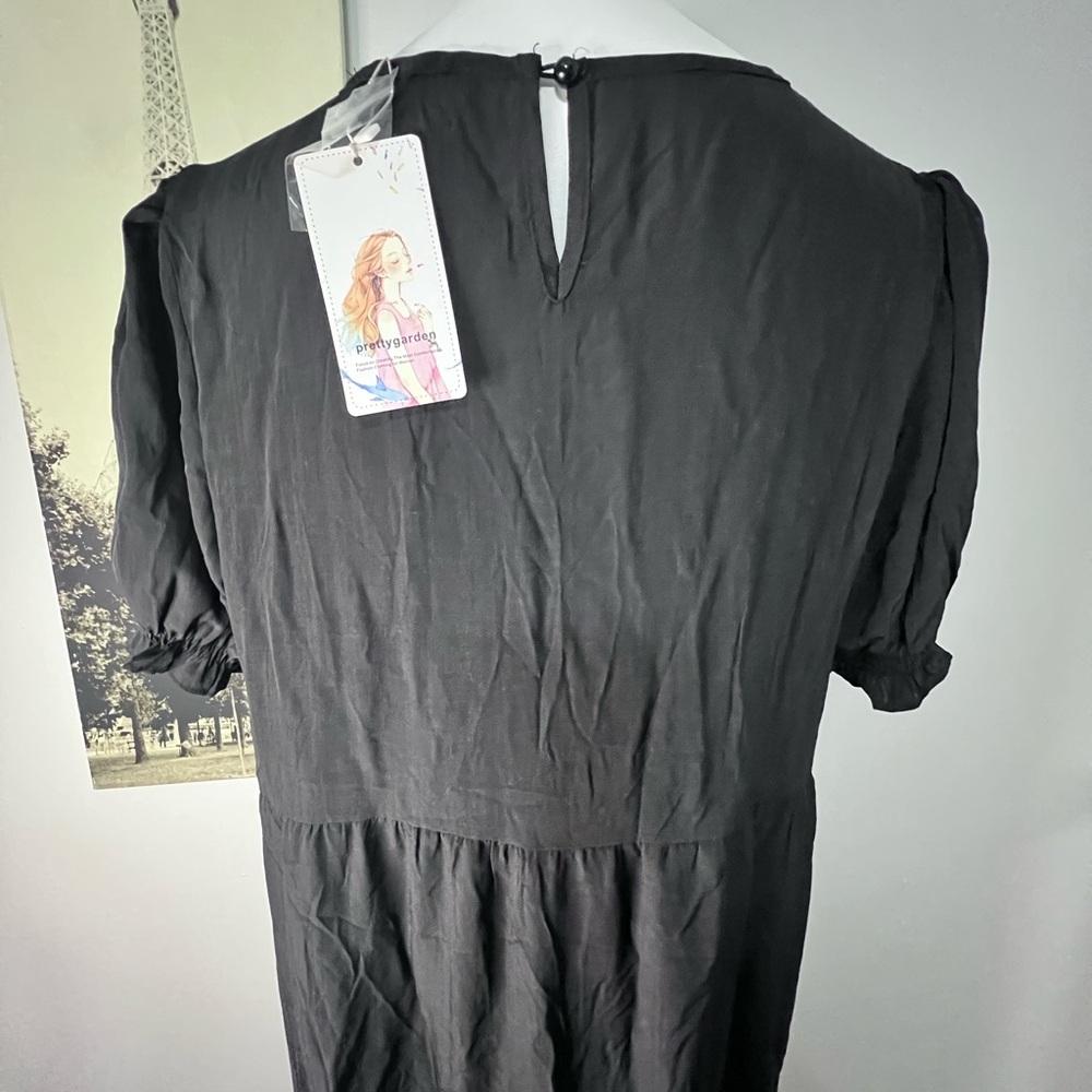 Elegant Black Maxi Dress for Women - Picture 6 of 10
